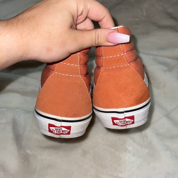 Vintage Vans! Worn like 2x and sat in closet for over a year! - Picture 3 of 8